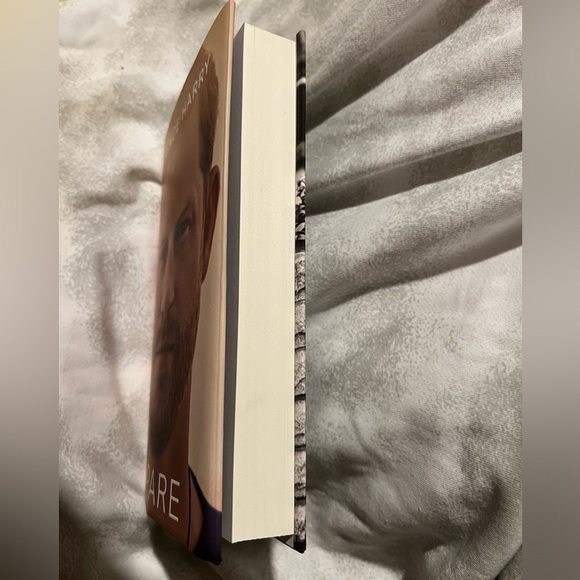 NWT-📕🤴Prince Harry Hard Copy Book “Spare” - Picture 3 of 5